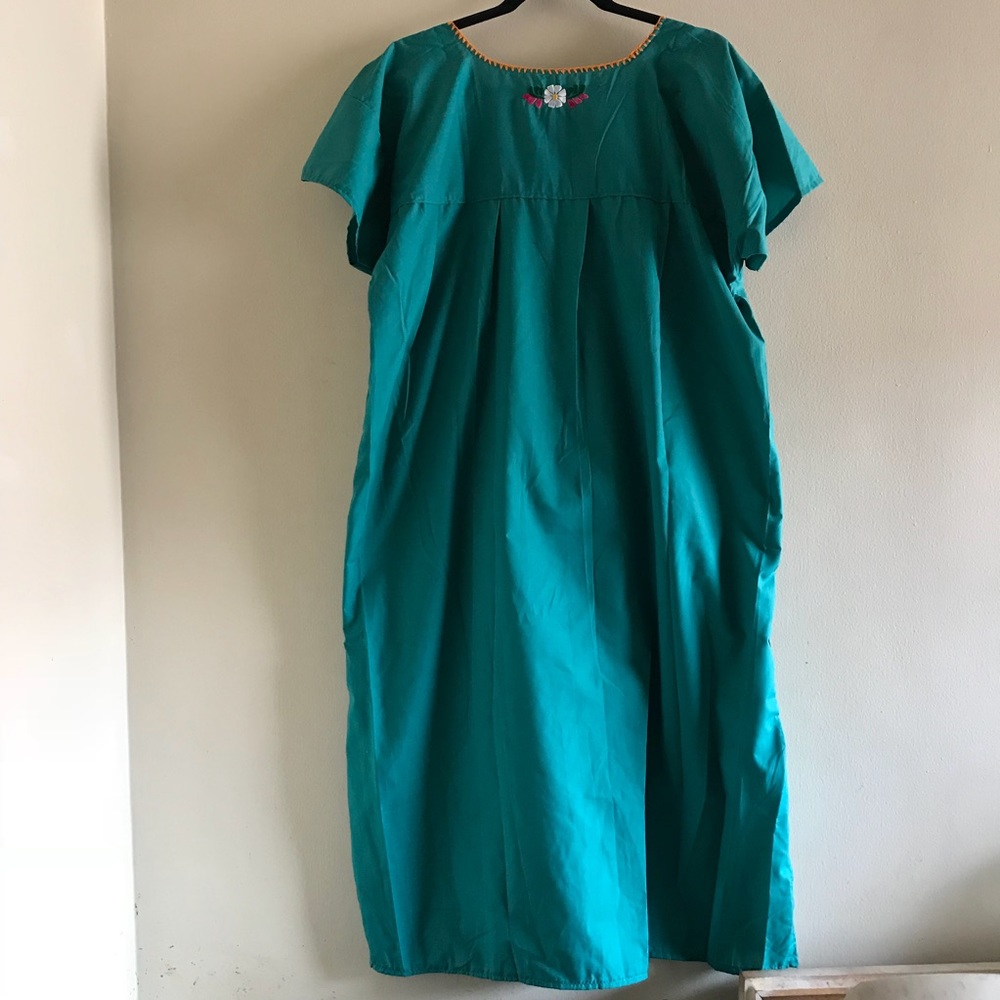 Mexican Embroidered Dress - Picture 4 of 4
